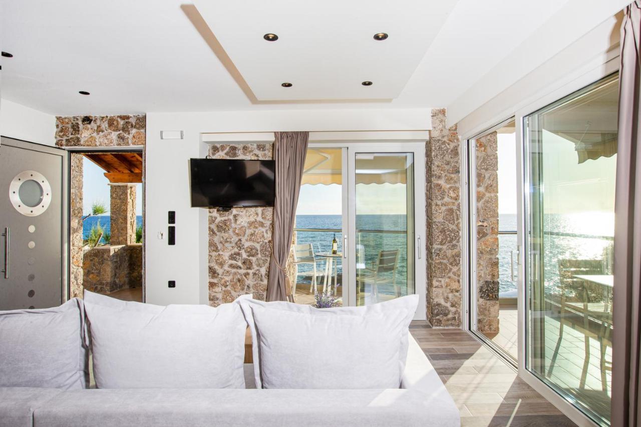 Black Rocks Family, Luxury Seafront Beach Maisonette Agios Gordios (Corfu) Exterior foto